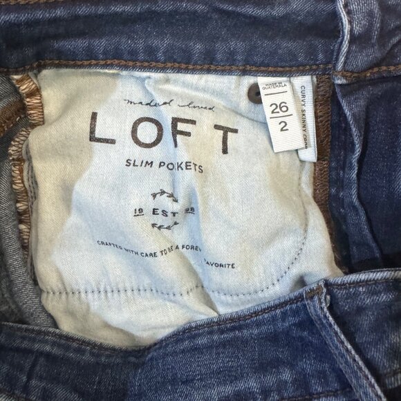 Loft Curvy Skinny Crop Jeans Size 2 Dark Wash Denim - Picture 5 of 9